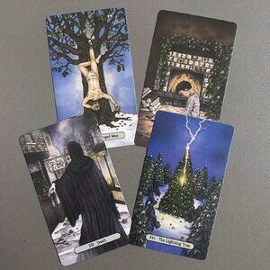 YULETIDE TAROT DECK